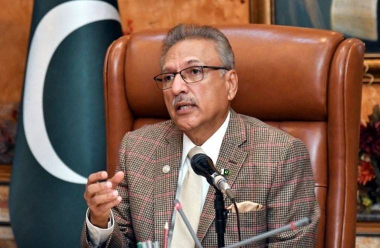 President Alvi denies signing Army Act law, blames staff for 'undermining  his will, and command'