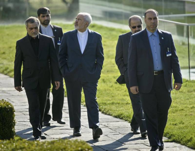 Iran nuclear program talks expand as deadline for deal looms