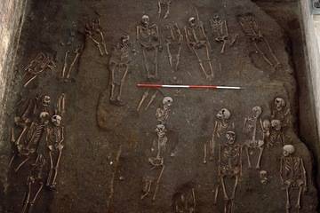 Medieval graveyard found under Cambridge University