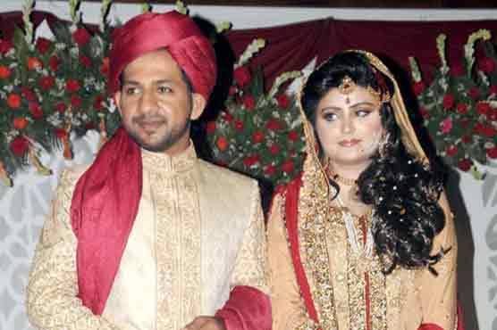 Sarfraz arrives Lahore to play T20 just after two days of marriage