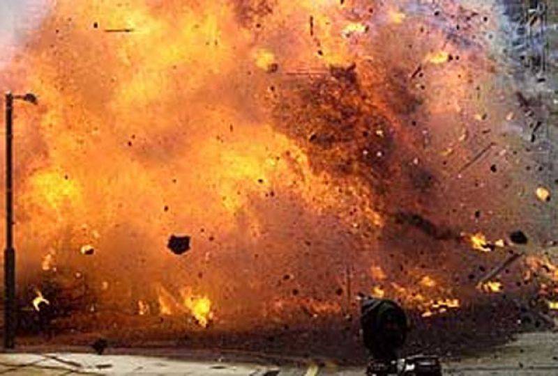 Motorcycle bomb attack kills 3 in Hub