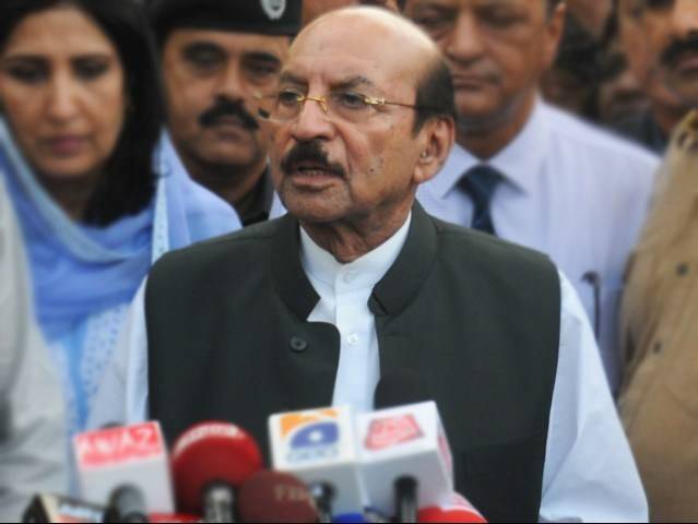 Sindh CM okays canceling 0.6 million arms licenses