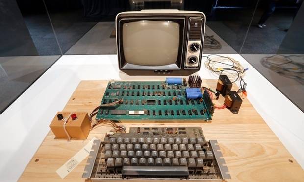 $100K waiting for woman who recycled rare Apple 1 computer