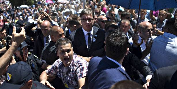 Stones, insults force Serbian PM flee Srebrenica Genocide Memorial
