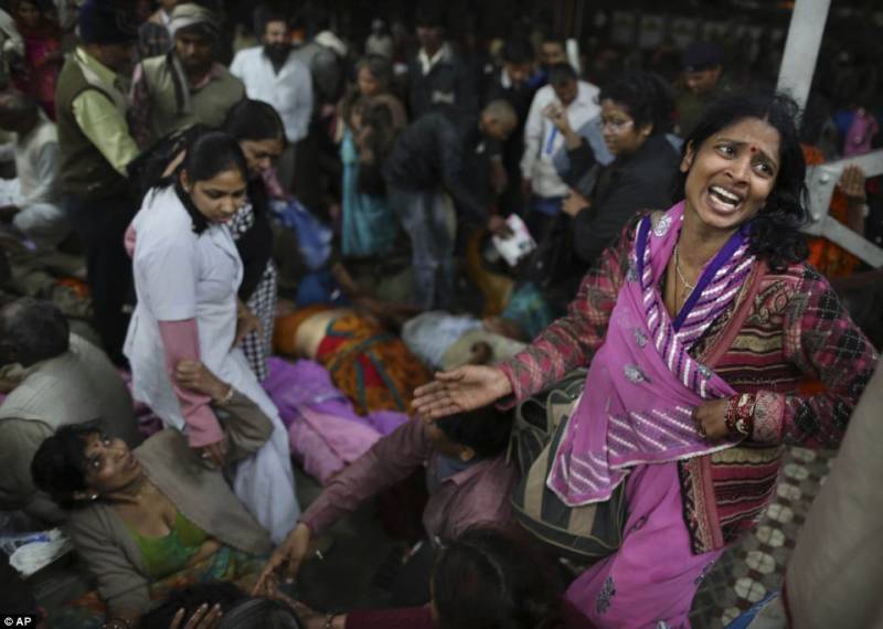 27 crushed to death in India stampede