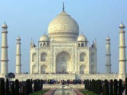 Indian couple slit own throats in Taj Mahal