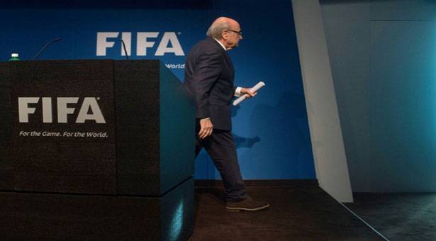 FIFA decides election date amid bribes crisis