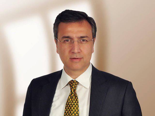 TV anchor Moeed Pirzada sent to jail in UAE