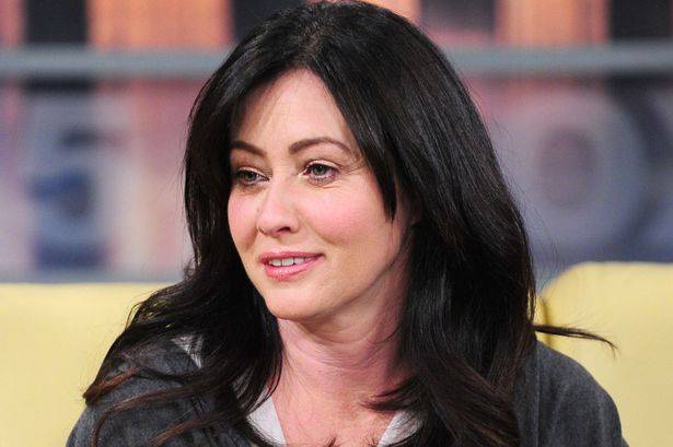 '90210' fame Shannen Doherty reveals she's battling breast cancer