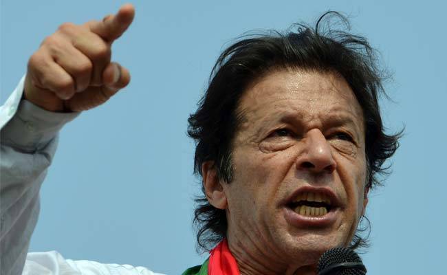 Imran calls for another sit-in before Election Commission office