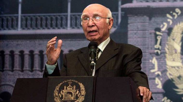 Sartaj Aziz holds dialogue with Afghan President, Foreign Minister in Kabul