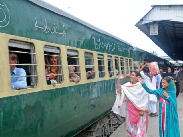 Railway announces 10 special trains on Eid ul Azha