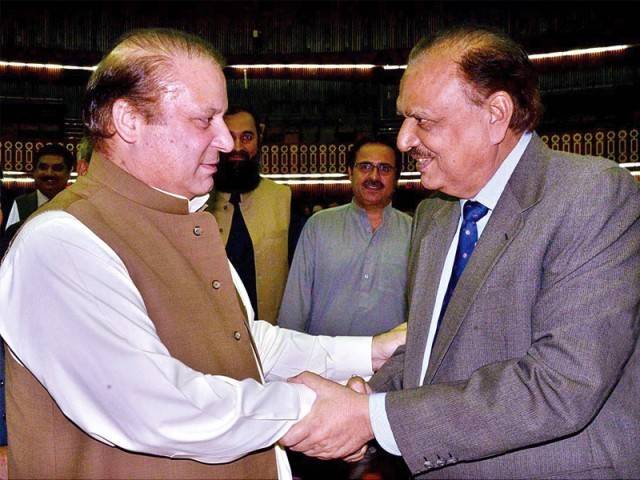 President Mamnoon, PM Nawaz extend Eid greetings to nation