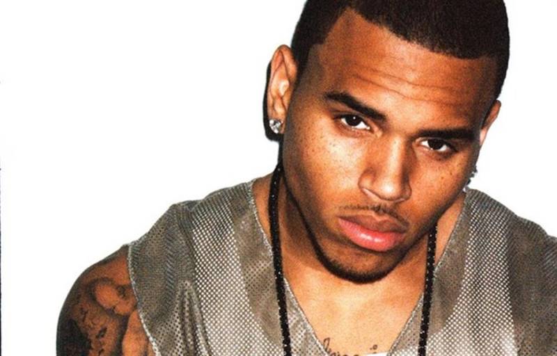 US rapper Chris Brown denied Australian visa over domestic violence