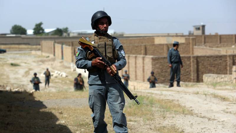 Afghan forces launch bid to retake Kunduz as US airstrike targets Taliban
