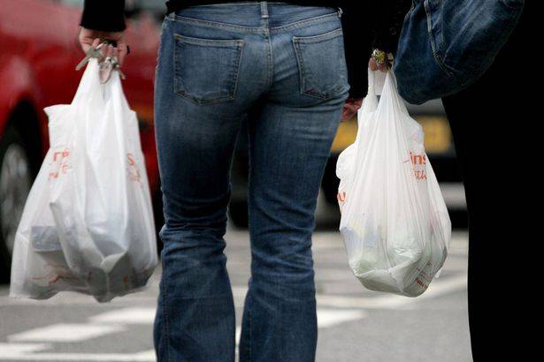 Beware shoppers: UK introduces plastic bag charge