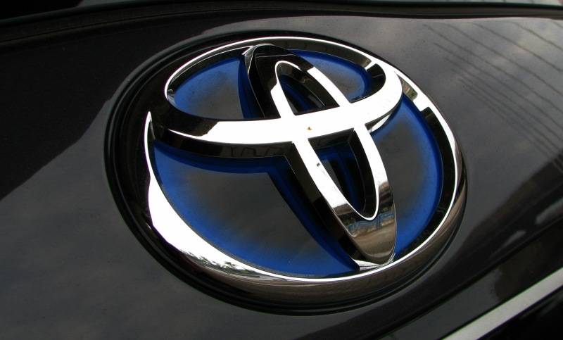 Toyota unveils self-driving car for Tokyo Olympics in 2020