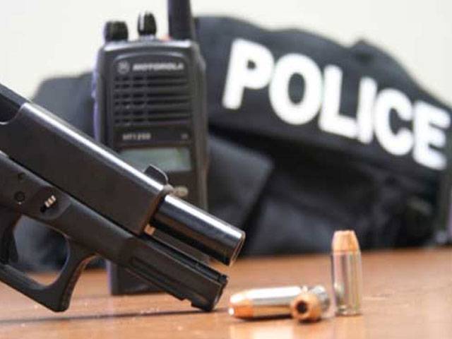 Two policemen gunned down in Karachi