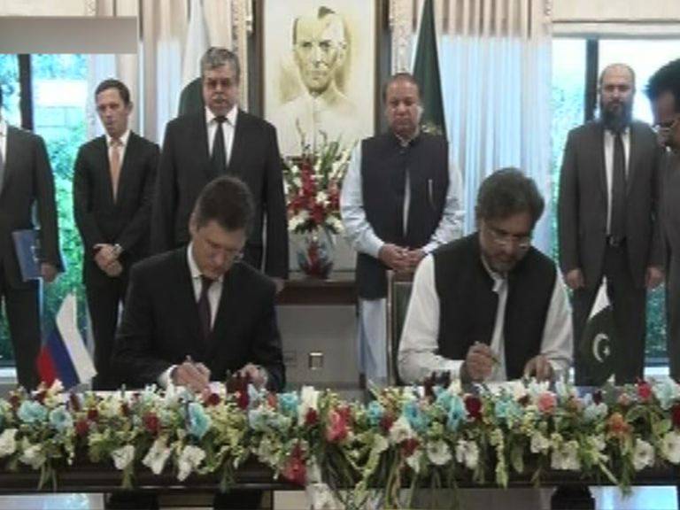 Pakistan, Russia ink agreement for construction of Lahore-Karachi gas pipeline