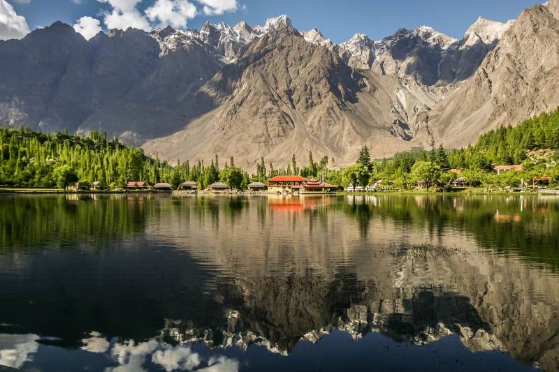 Pakistani photo wins international Wiki Loves Earth 2015 contest