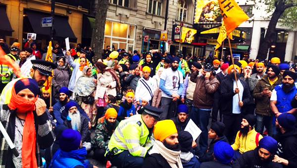 Sikh protest in London over desecration of holy book in India