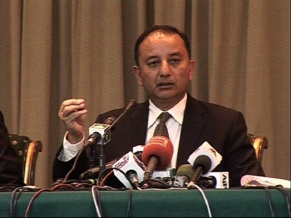 Musaddaq Malik admits mega corruption in Lesco