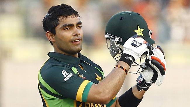 Umar Akmal served show-cause notice for attending 'dance party'