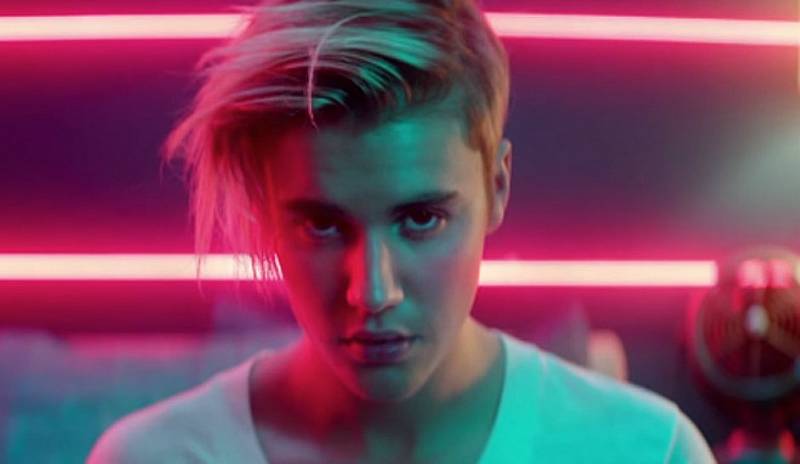 Justin Bieber’s new album stormed music charts