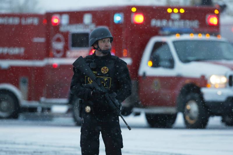 Cop among three dead at US family planning clinic shooting