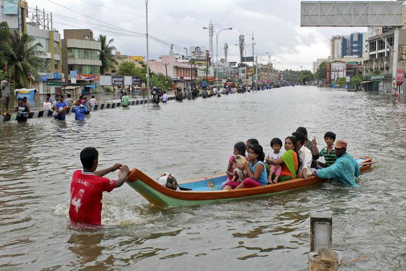 India S Deadly Floods Claim 269 Lives In Tamil Nadu 40 000 Rescued