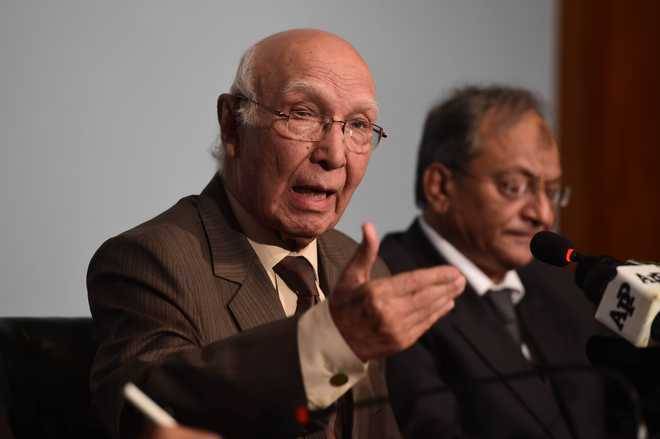 Pakistan-India Foreign Secretaries to meet next month