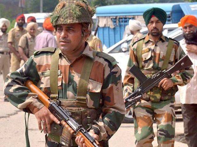 Four attackers, seven soldiers killed as gunmen storm Pathankot airbase