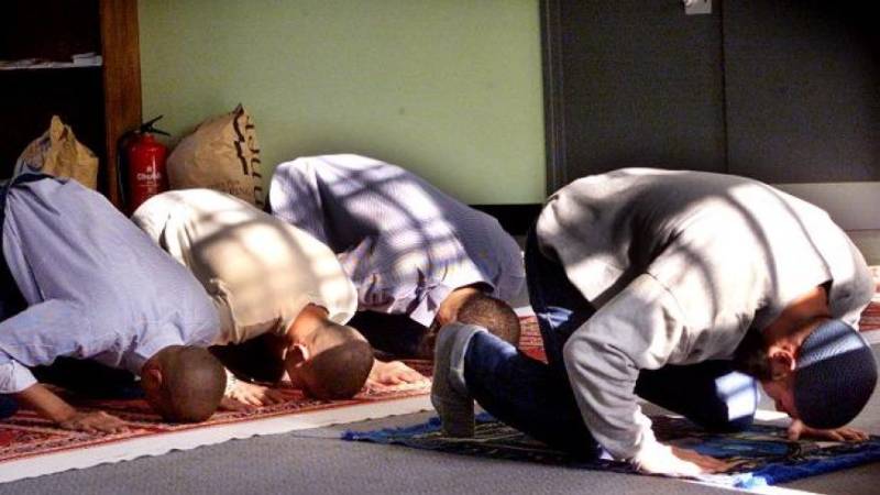 Colorado company fires hundreds of Muslims over prayer break dispute