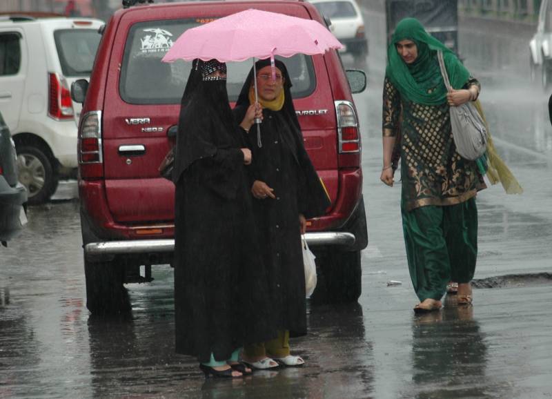 Rain expected in Punjab, KPK and Kashmir from Thursday: Met Office