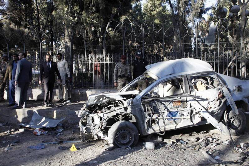 10 dead, 40 injured in Quetta suicide attack