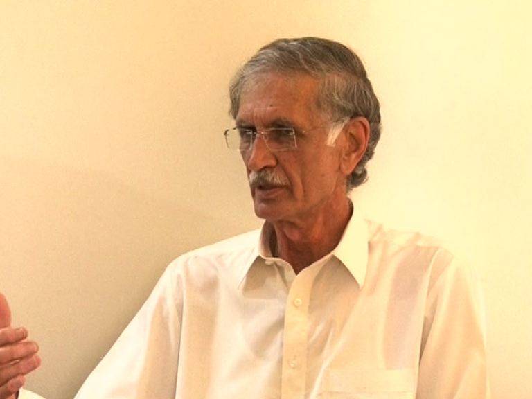 Pervez Khatak's vehicle with fake number plate caught, released in Lahore