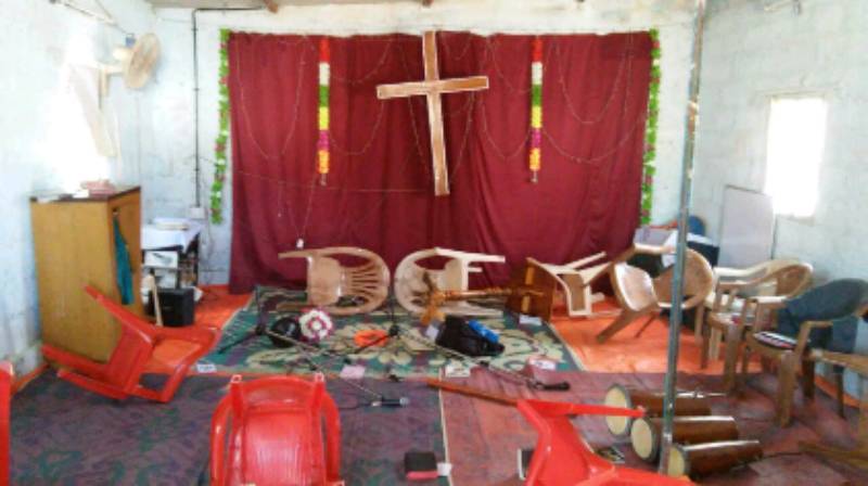 Hindu militants vandalise CHURCH in India