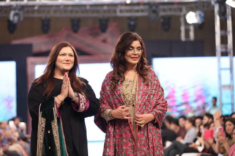 ‬“Shaan-e-Pakistan“ concludes with a fashion extravaganza bringing together Indian and Pakistani designers on one platform in Lahore