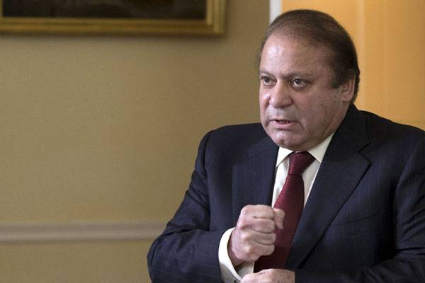 PM Nawaz leaves for UK amid noise over Panama Papers