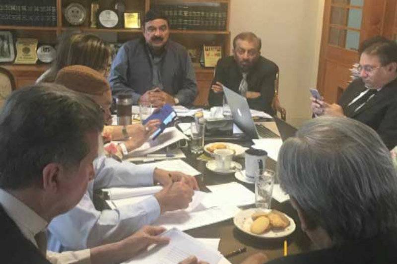 Panama Leaks scandal: Opposition parties divide on PM’s resignation demand, agree upon ToRs