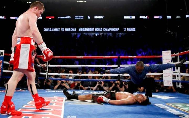Canelo Alvarez knocks out Amir Khan in 6th round of WBC middleweight fight