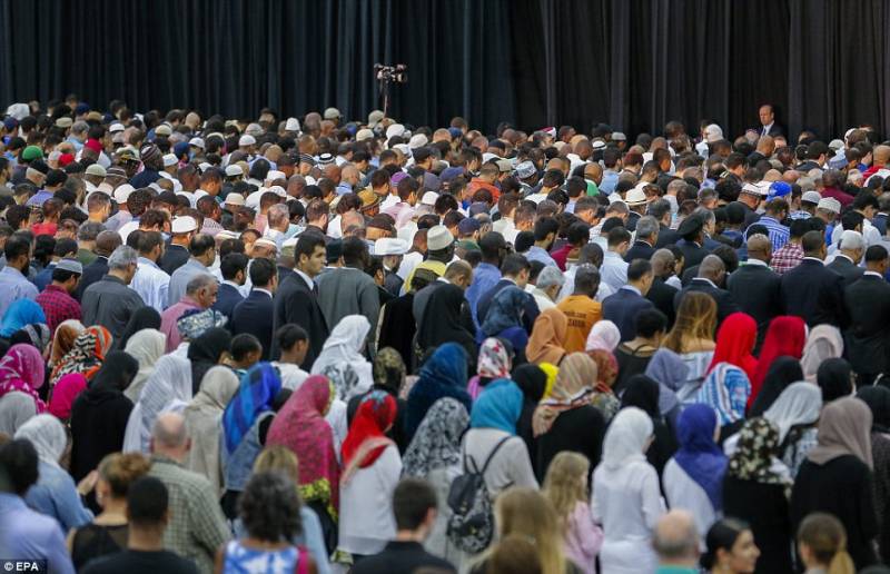 Thousands including Turkish President attend Muhammad Ali's Janaza in Kentucky