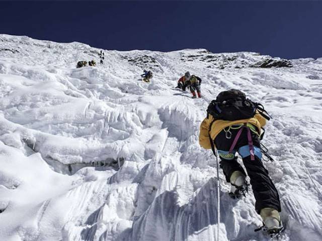Italian climber dies skiing on Laila Peak mountain in Gilgit-Baltistan