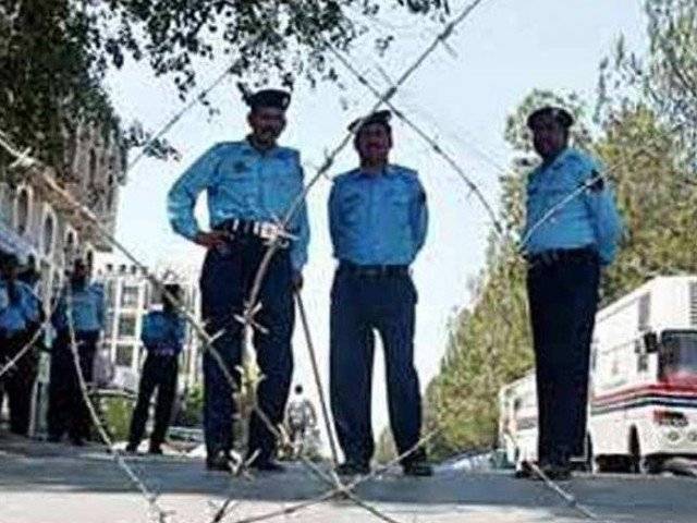 Islamabad cop mysteriously goes on shooting spree at his landlord's house in Banigala; kills four