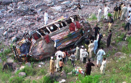 7 killed as van goes down into a deep ravine at Azad Pattan