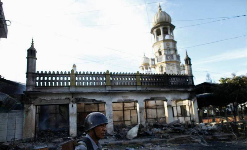 Buddhist mob torches mosque in Myanmar amid another spike in religious tensions