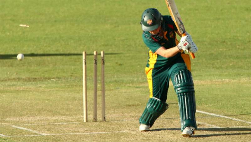 Three Australian cricketers banned for betting