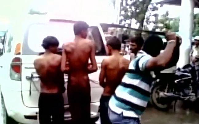 4 youths stripped, tied, hit with belts by cow vigilantes in India