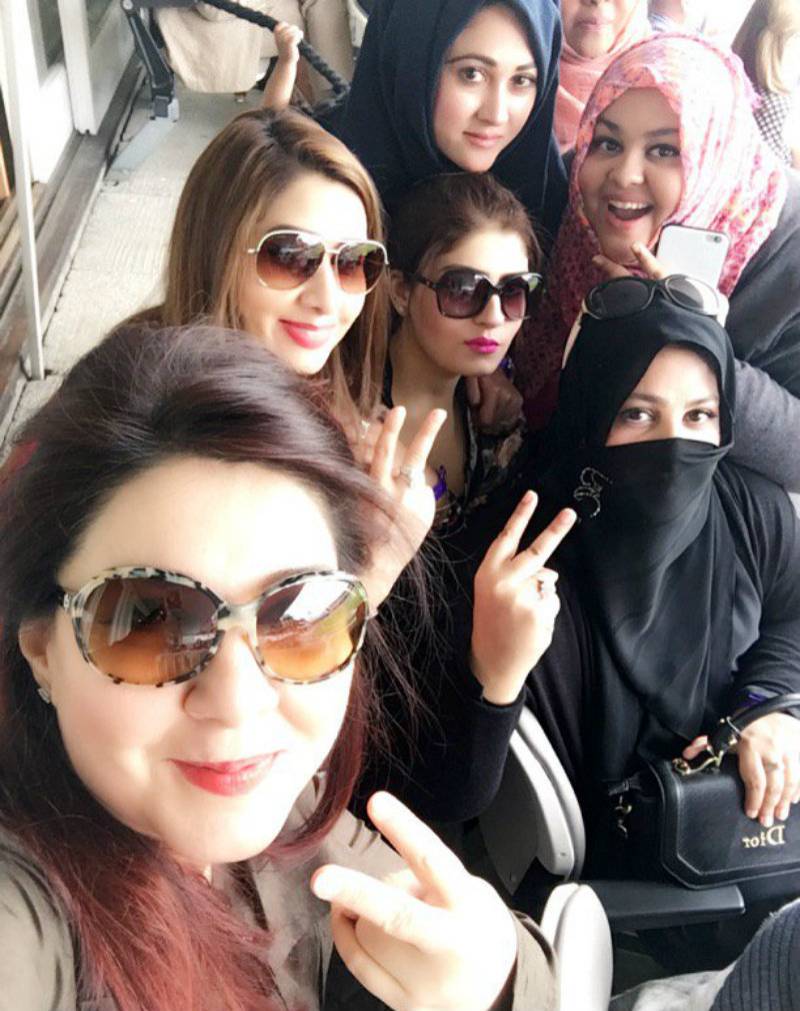1st day of Lords Test: Wives of Pakistani cricketers celebrate team’s performance