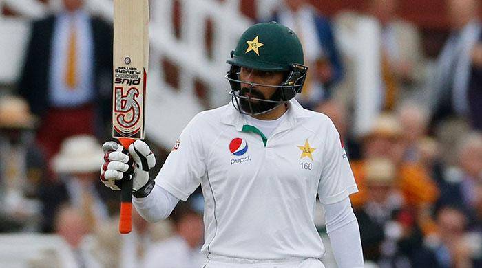 Pakistan 282-6 against England at first day close